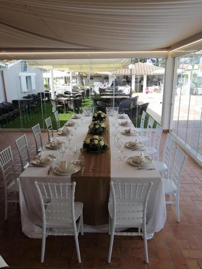 Hotel La Pineta Dei Liberti Lido dei Pini Esterno foto